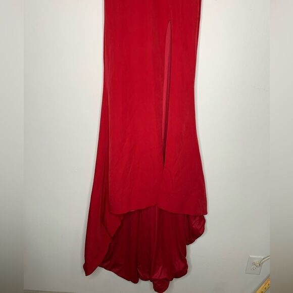 Luxurious Red and Gold Long Sleeve Gown - Picture 4 of 10